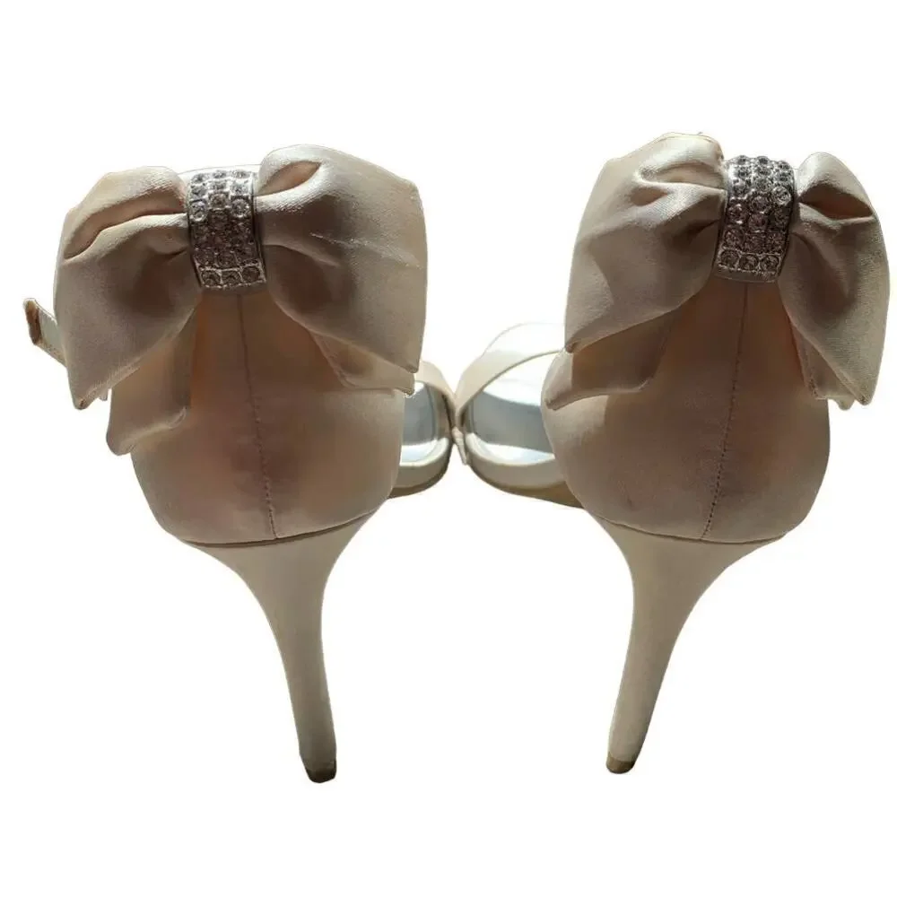 Unforgettable Moments Women's Size 7 Melody Satin Heels Ivory Bling Wedding